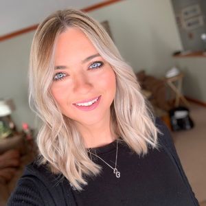 Meet your Posher, Katie